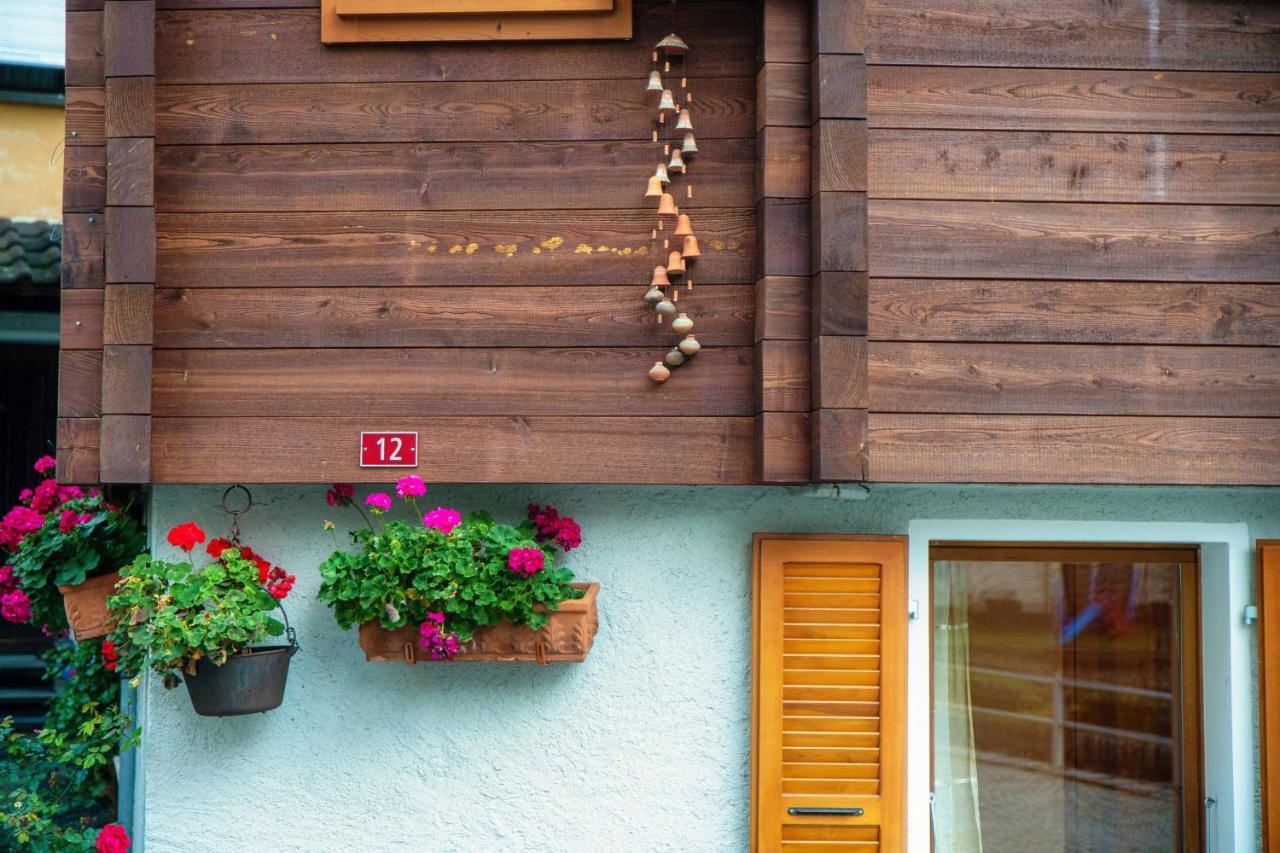 Chalet Nucleo 12 By Quokka 360 - Bouldering Temple In Chironico Exterior photo